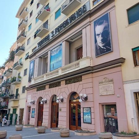 Appartement La Finestra Di Fronte à Naples Extérieur photo