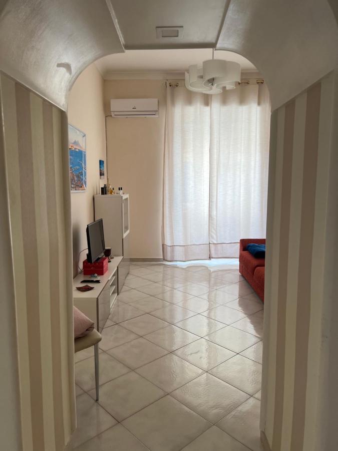 Appartement La Finestra Di Fronte à Naples Extérieur photo